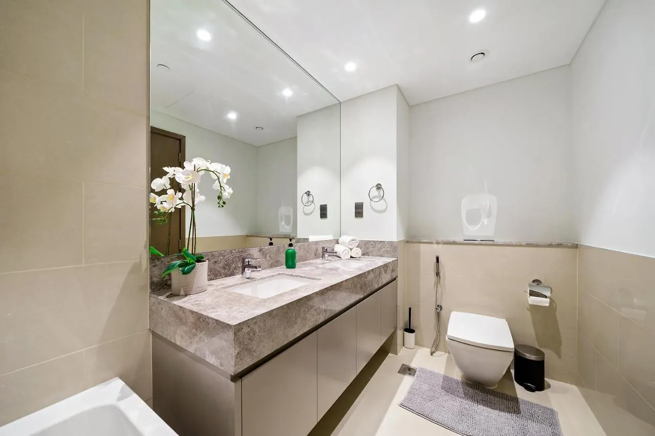 Extravagant 3Br + Kid'S Room W/ Burj Khalifa View Dubai Apartment